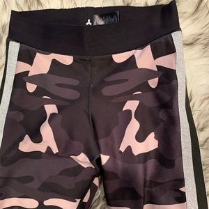 Ultracor ultra Camo collegiate legging side stripe